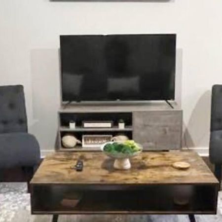 דירות שרלוט Townhouse In Uptown King Bed-Wi-Fi-Free Parking-Pool מראה חיצוני תמונה