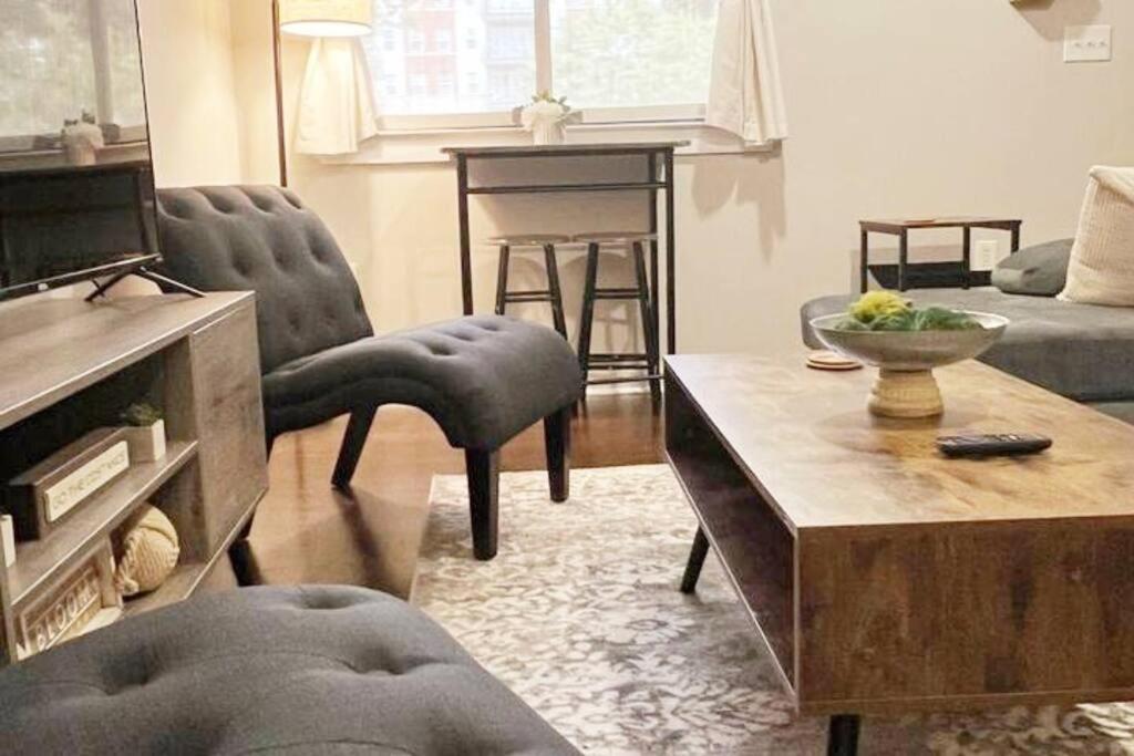 דירות שרלוט Townhouse In Uptown King Bed-Wi-Fi-Free Parking-Pool מראה חיצוני תמונה